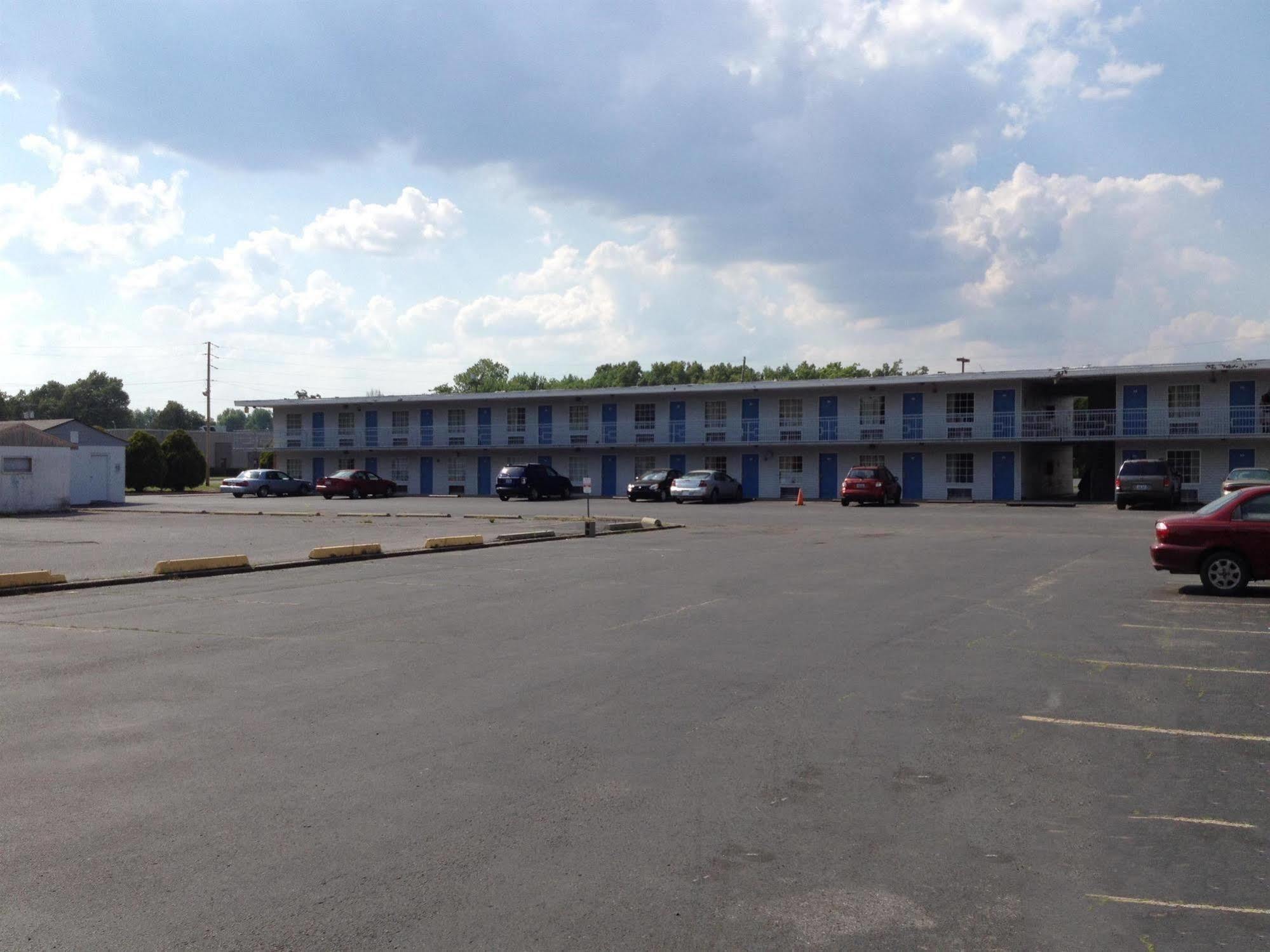 Country Hearth Inn And Suites Paducah Exterior foto